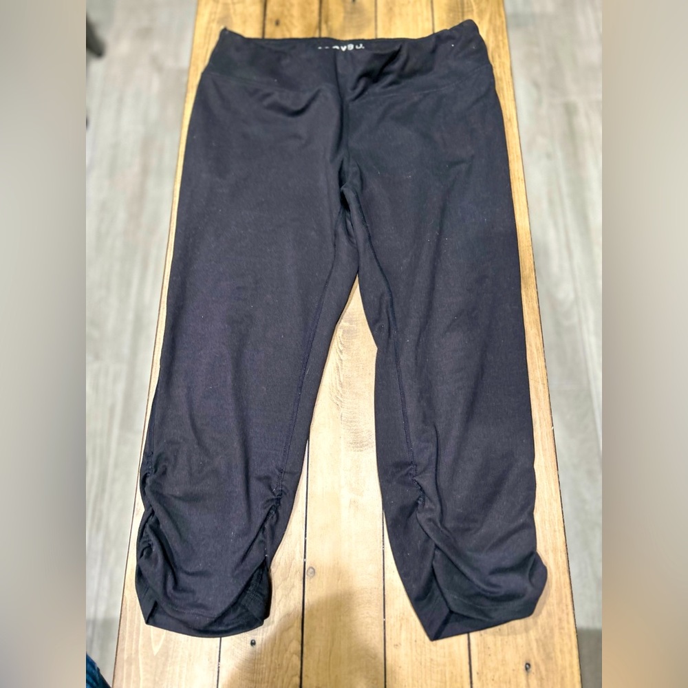 Soybu lotus fit cropped yoga pants Black size medium
